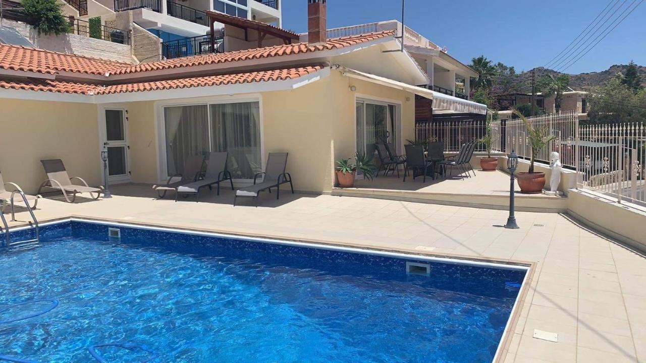 Peyia Palm Villa Paphos Exterior foto